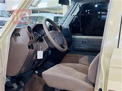 Toyota Land Cruiser 70 Pickup